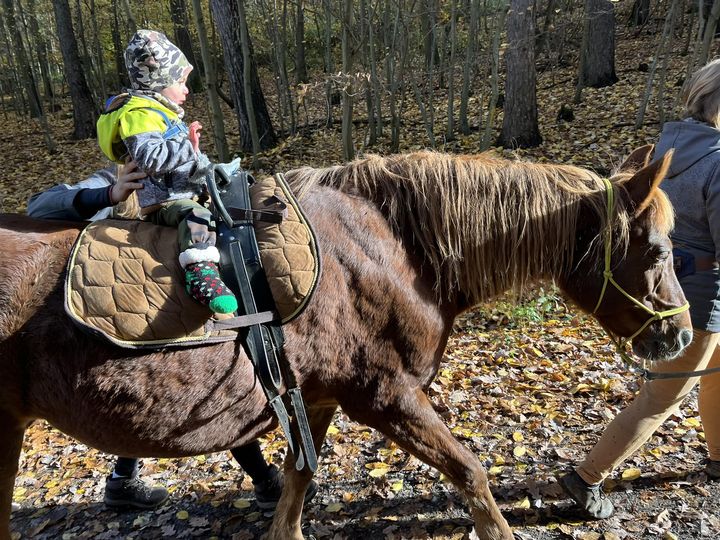 Samuel – Malý bojovník, kterému pomáhají hry, koně i laskavá péče 